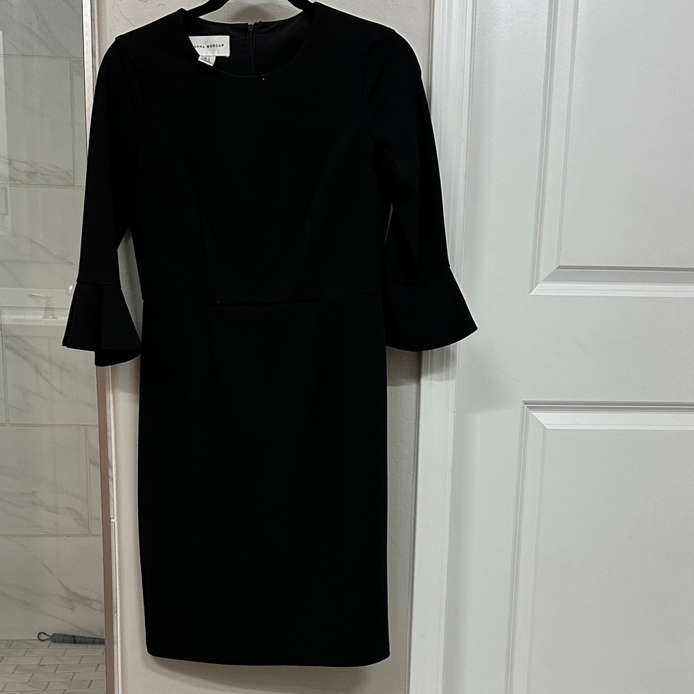 Donna Morgan Black 3/4 flutter Sleeve sheath Dress